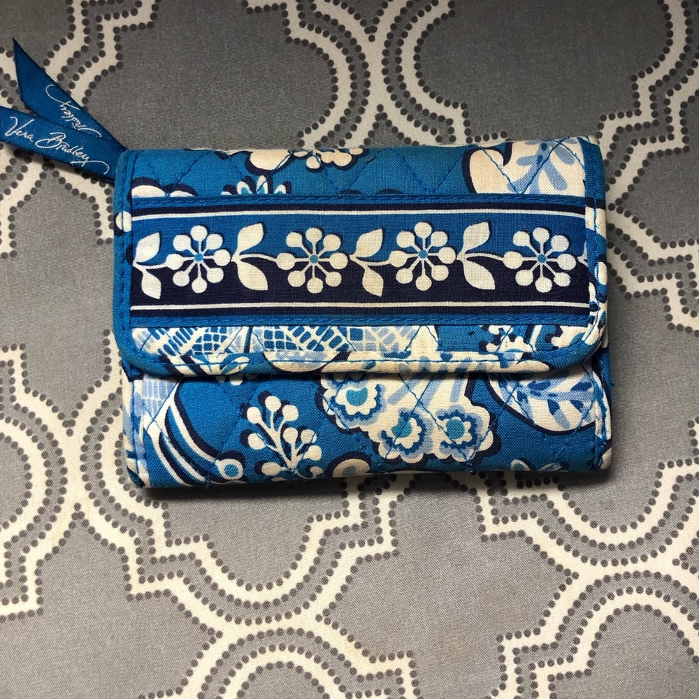 Vera Bradley wallet